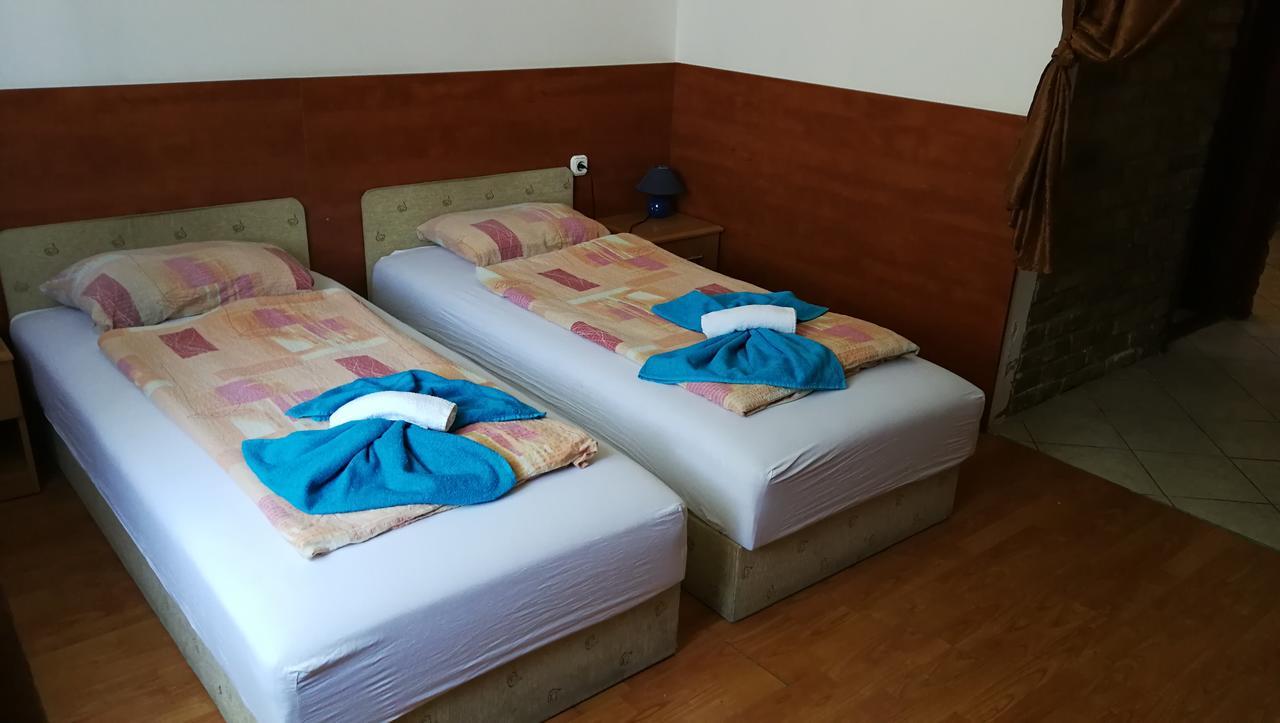 Dunakanyar Bed&Breakfast God Bagian luar foto
